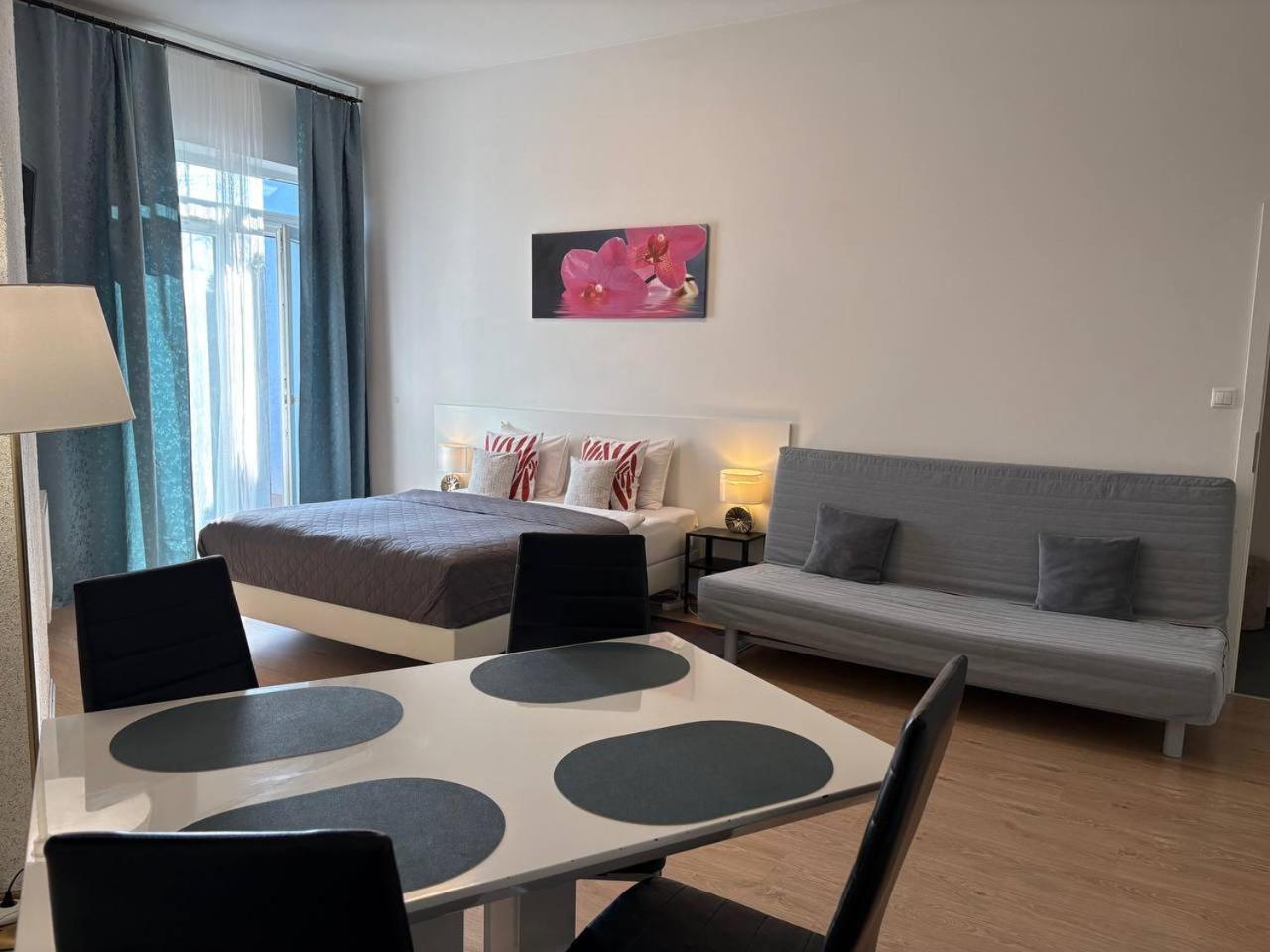 Maria Apartments - Free Parking Praha Eksteriør bilde